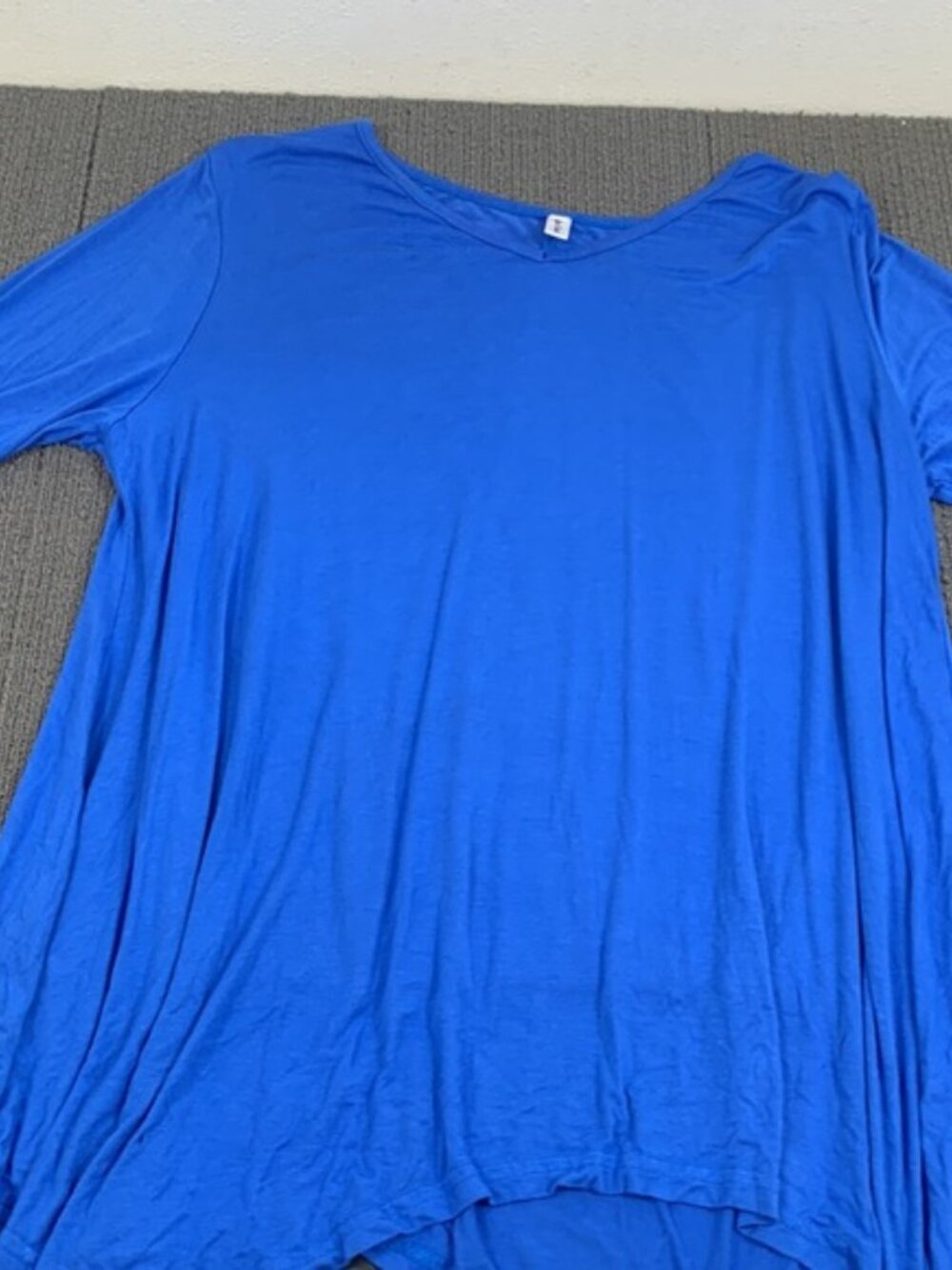 Leo Rosi Tunic Top Asymmetrical Long Sleeve Cinched Thumb Holes Womens Size XXL - Picture 4 of 17